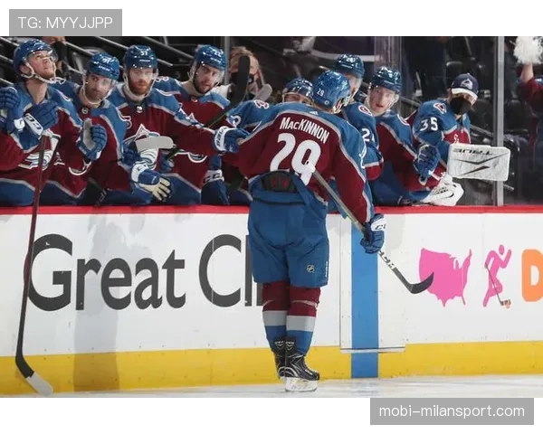 雪崩队主场得分能力突出 麦金农连续主场得分纪录延续